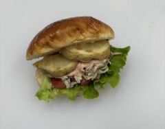 バジリコチキンサンド 画像